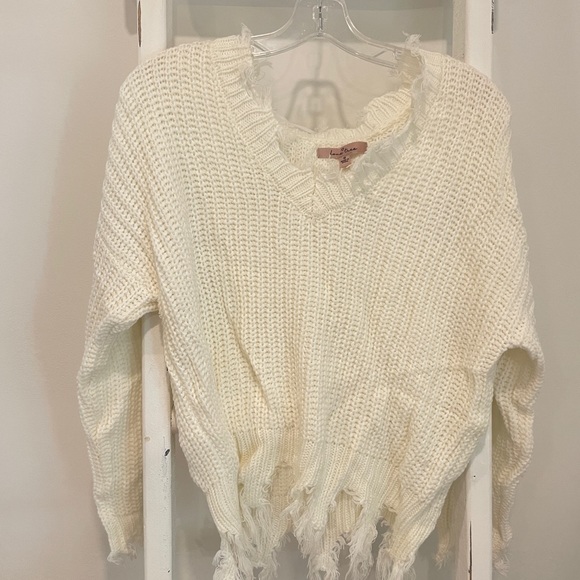 Love Tree Cream Distressed Sweater / NWOT - Picture 1 of 3